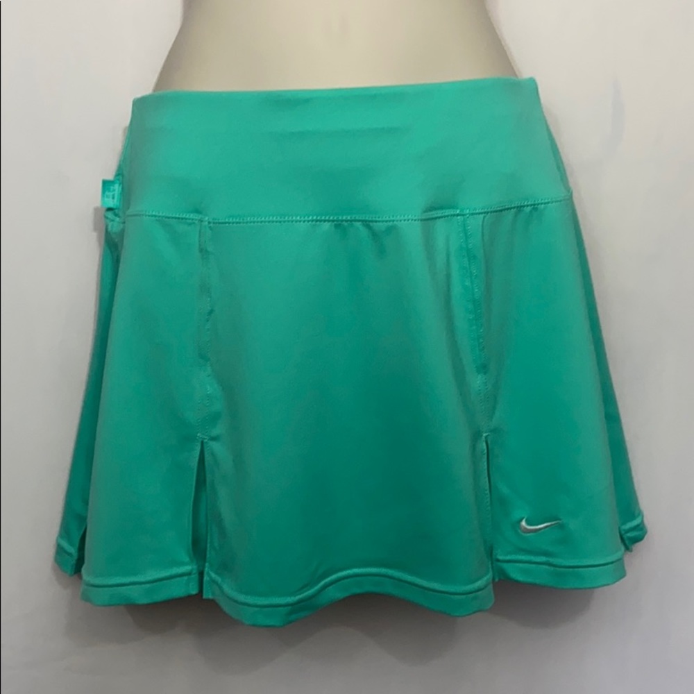 Nike tennis skirt